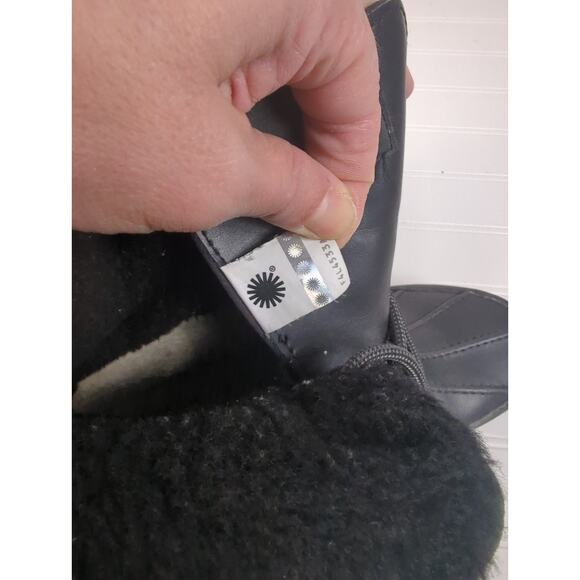 UGG Butte ll CWR Black Waterproof Snow Boot 5 - Picture 9 of 9
